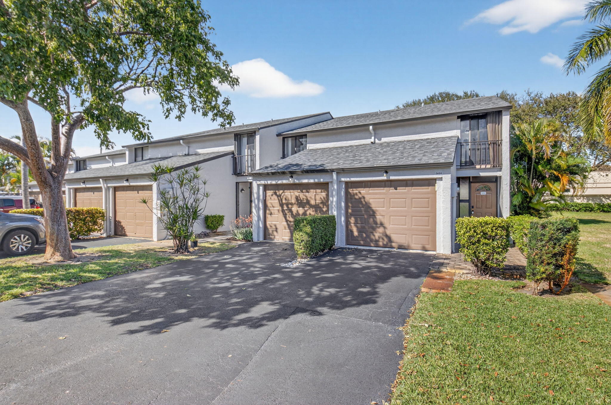 4761 NW 2nd Avenue 301