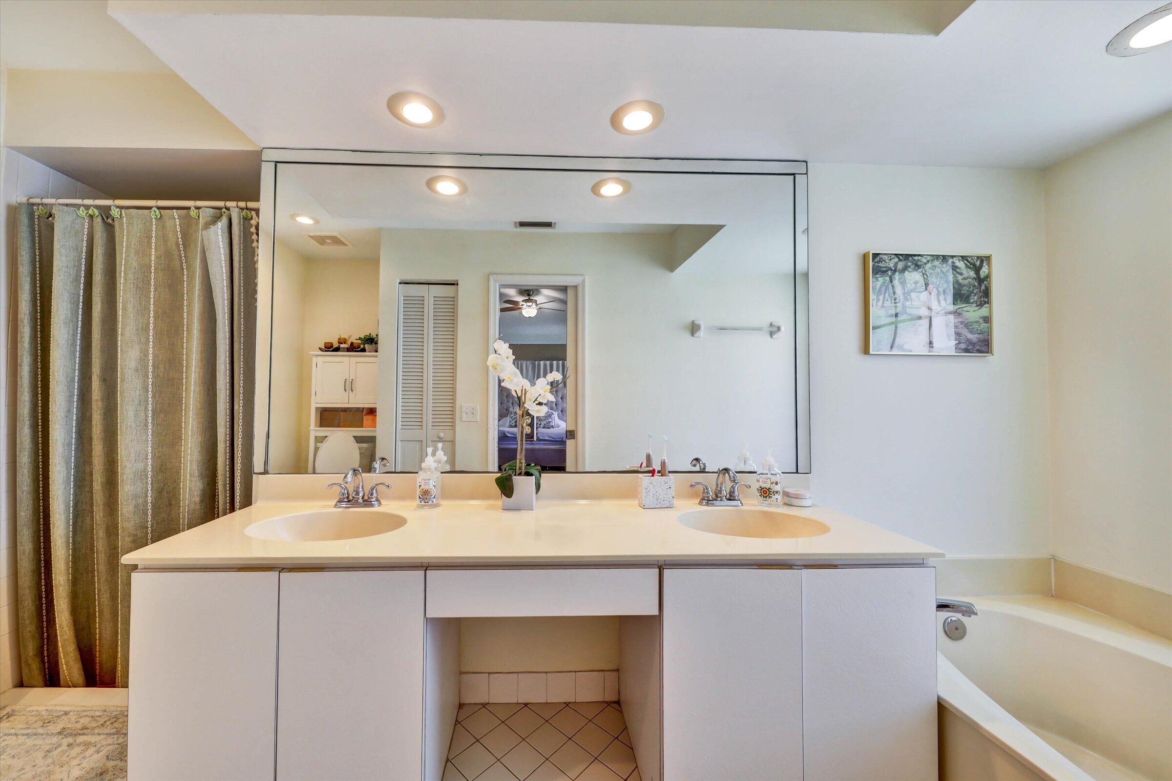 GEORGETOWN AT EAGLE TRACE - Residential