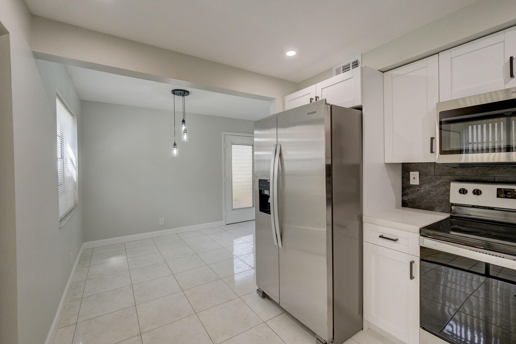 KINGS POINT CAPRI CONDOS - Residential