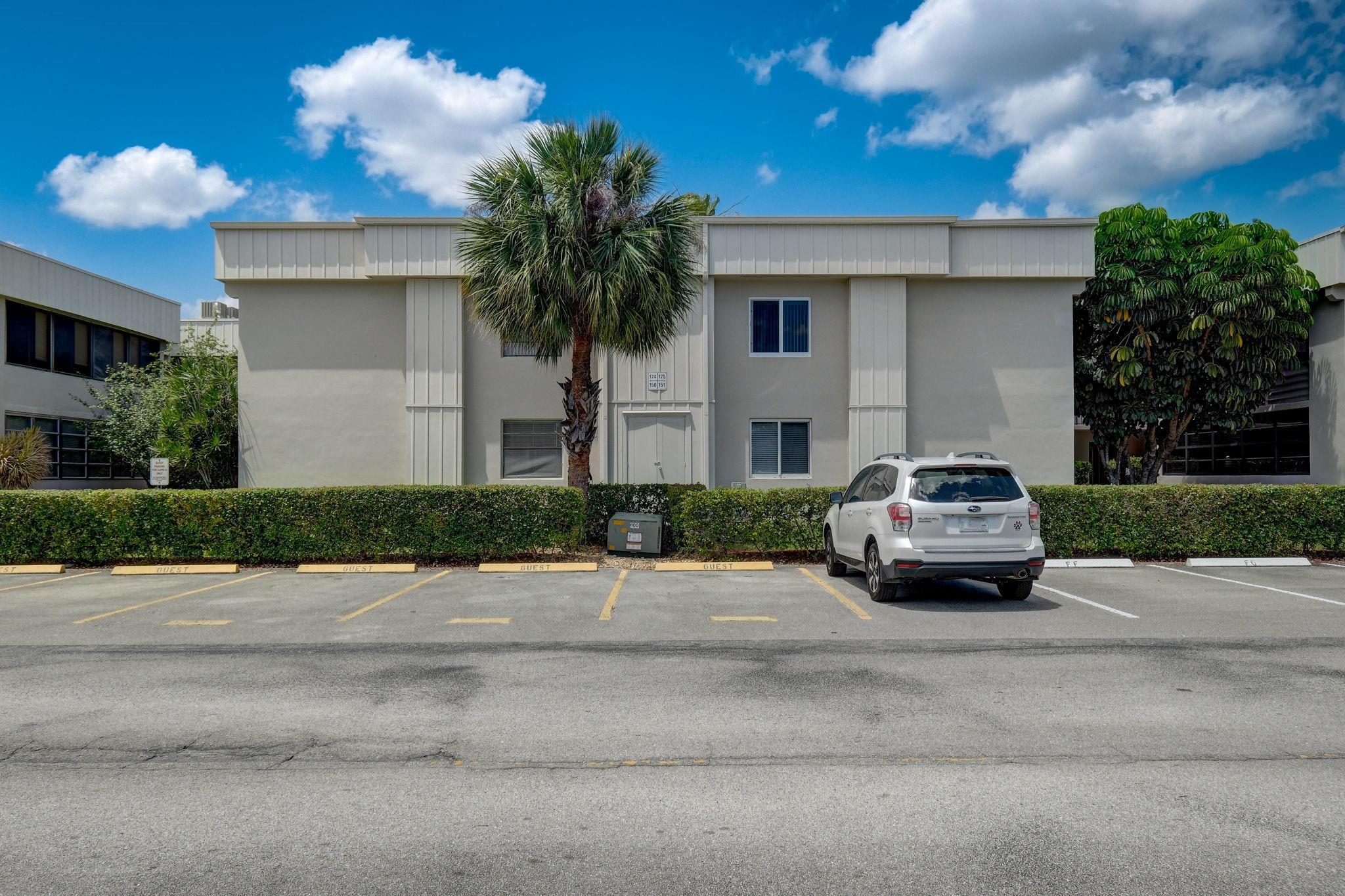 KINGS POINT CAPRI CONDOS - Residential