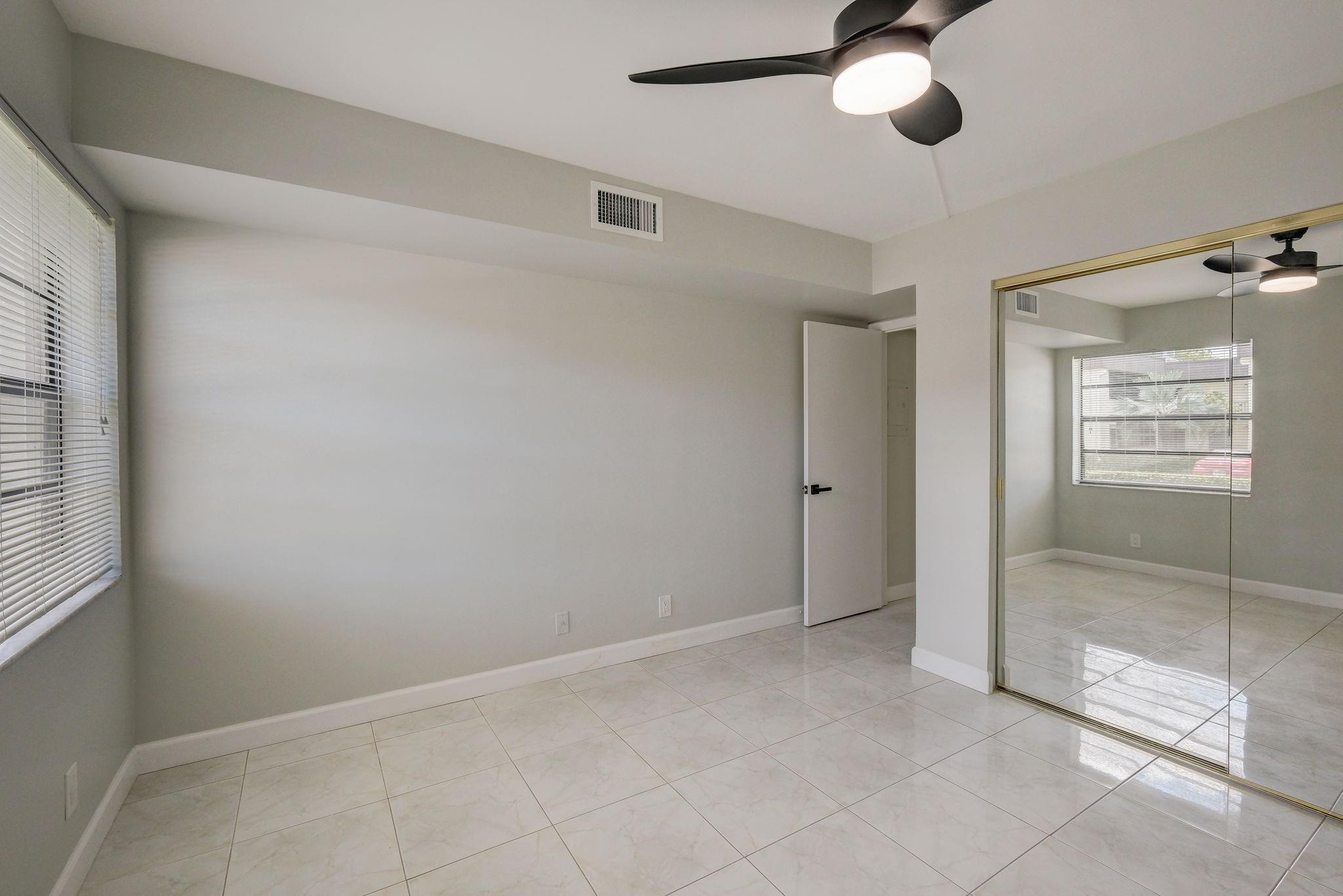 KINGS POINT CAPRI CONDOS - Residential