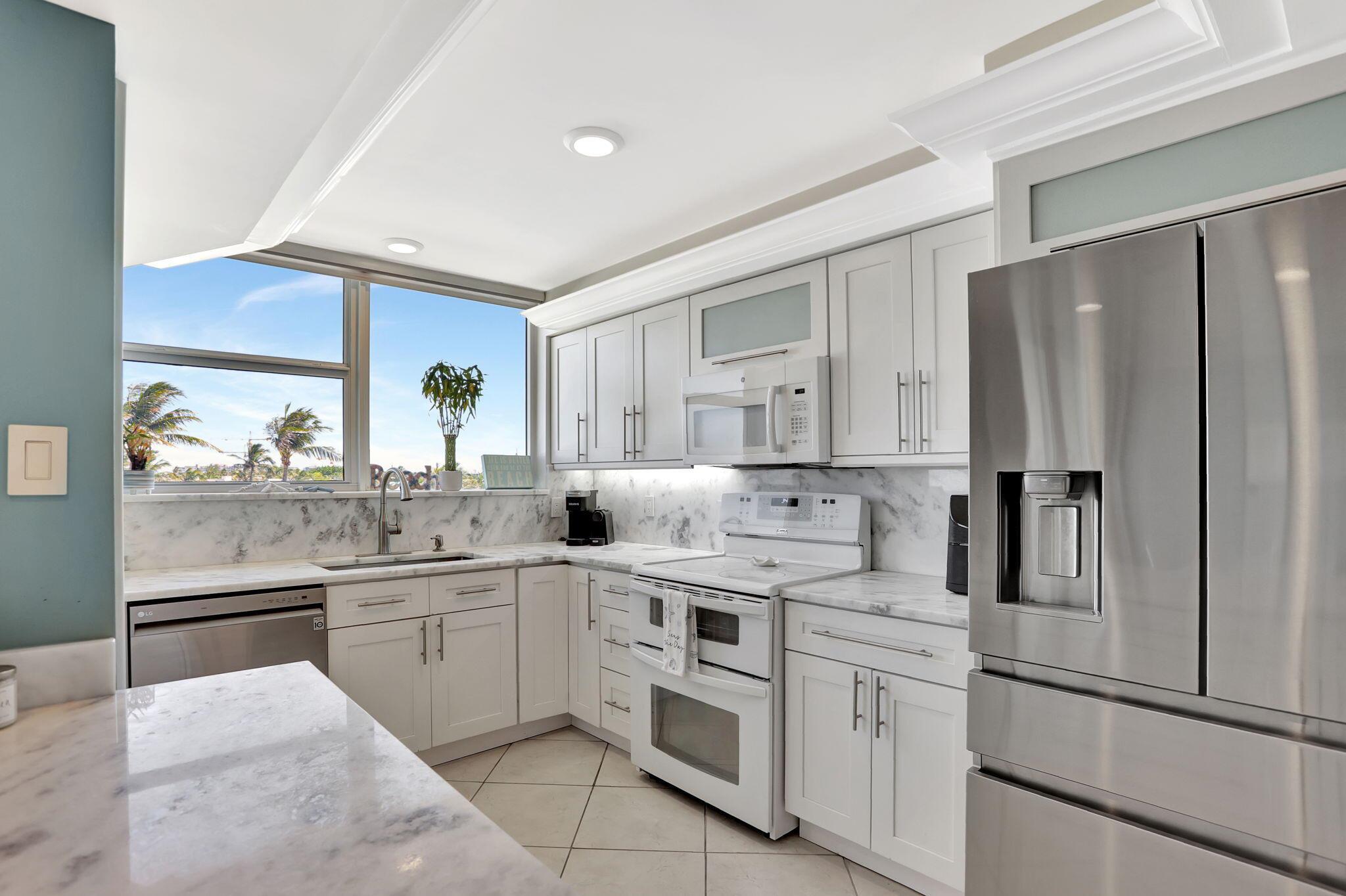 PORT DE MER CONDO - Residential