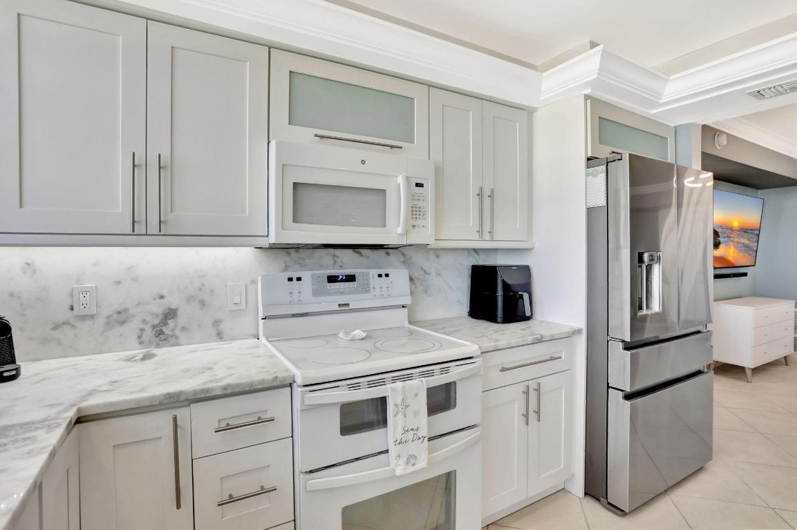 PORT DE MER CONDO - Residential