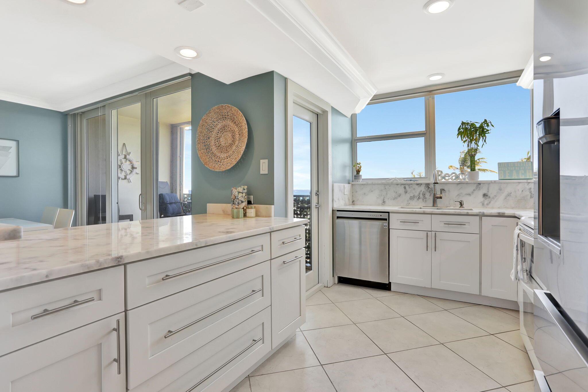 PORT DE MER CONDO - Residential