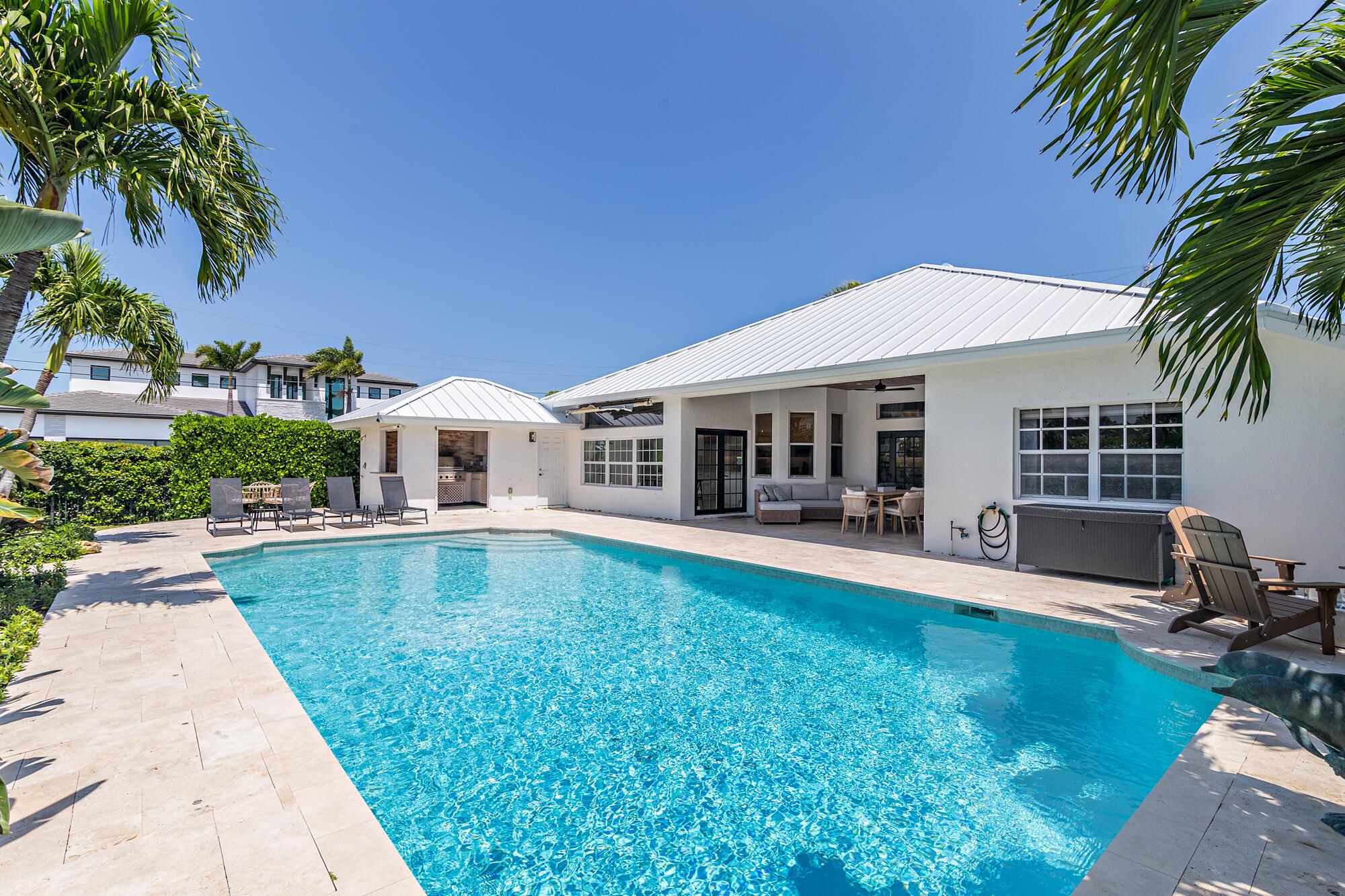 PIRATES COVE - Residential