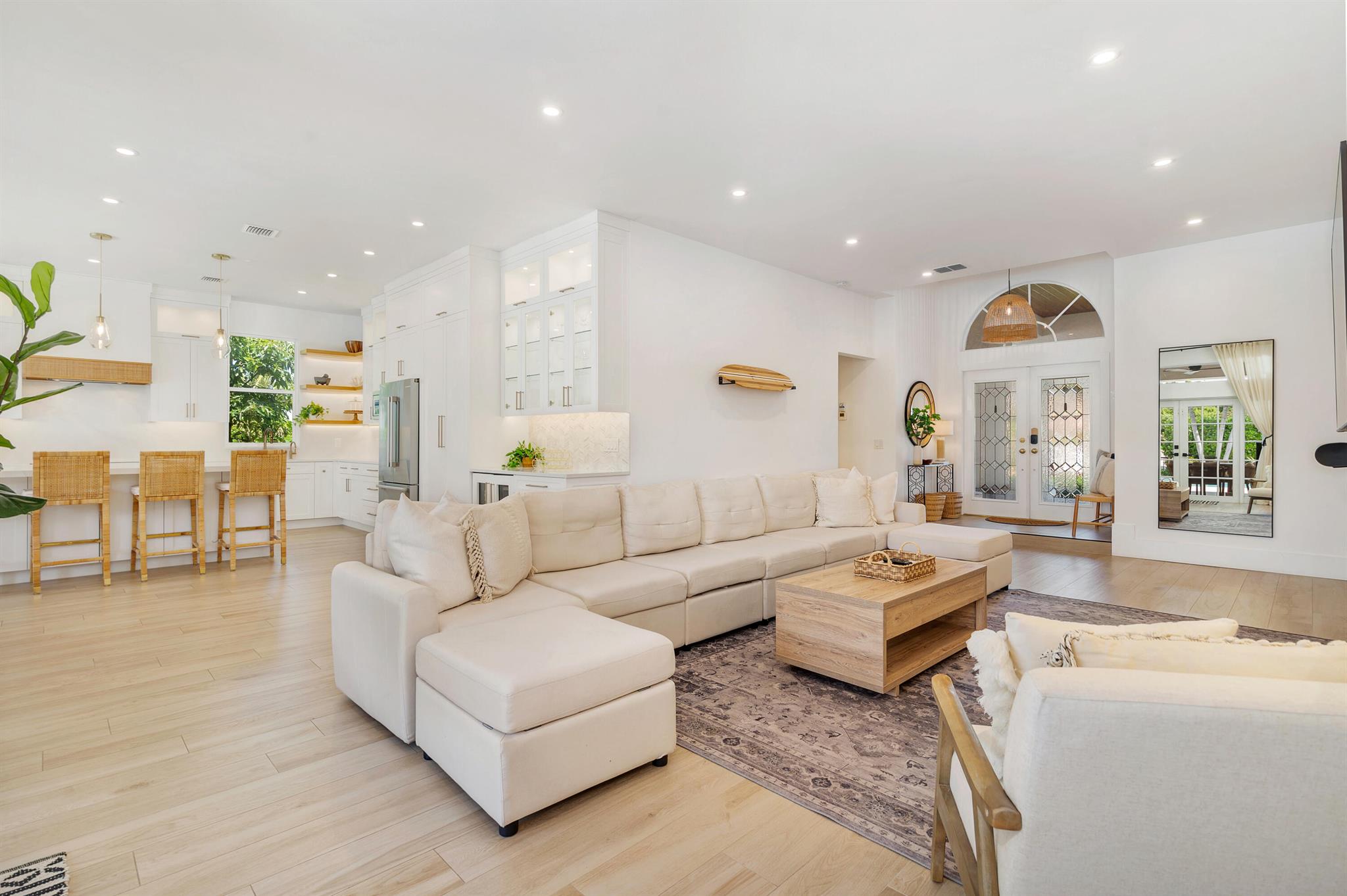 PIRATES COVE - Residential