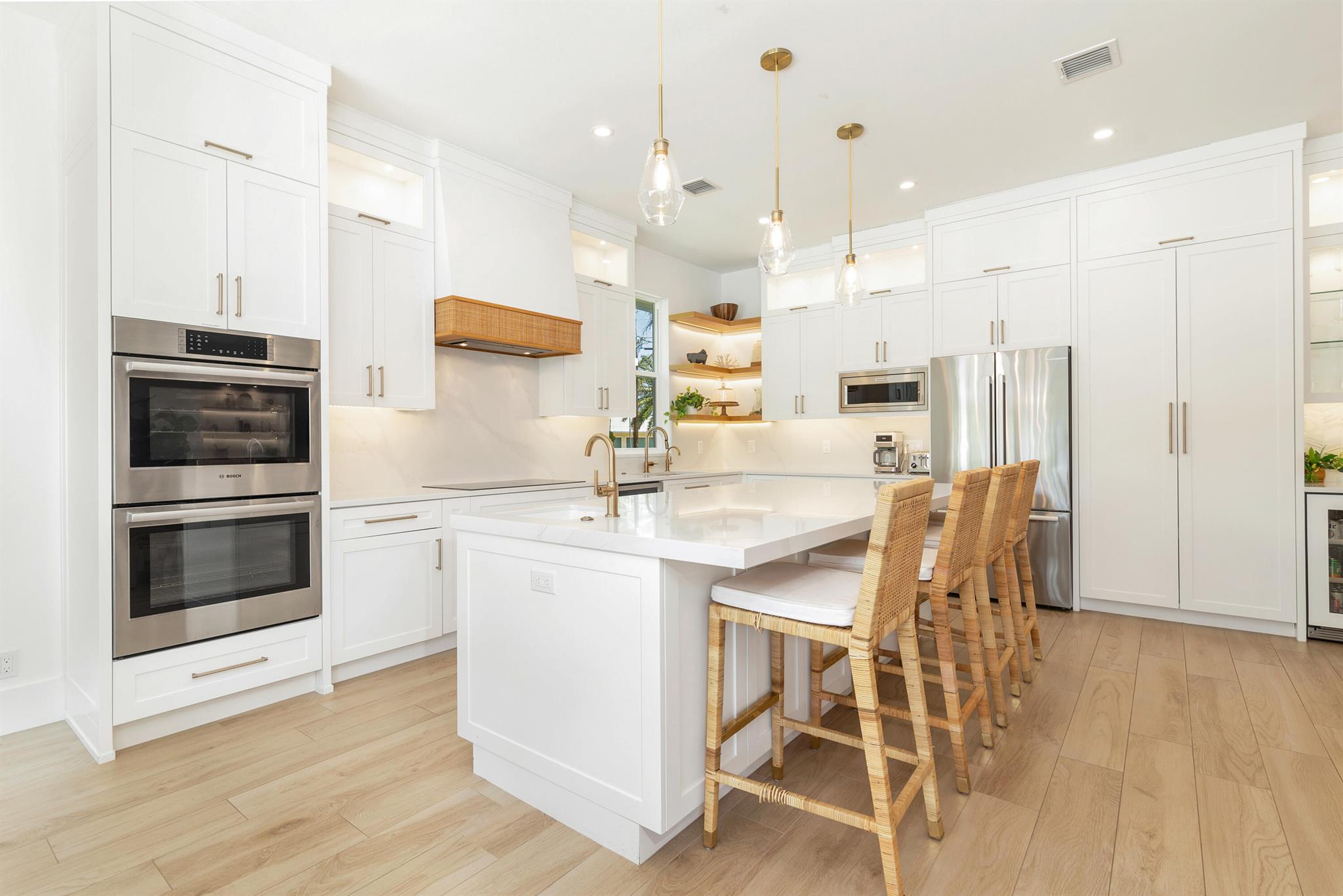 PIRATES COVE - Residential