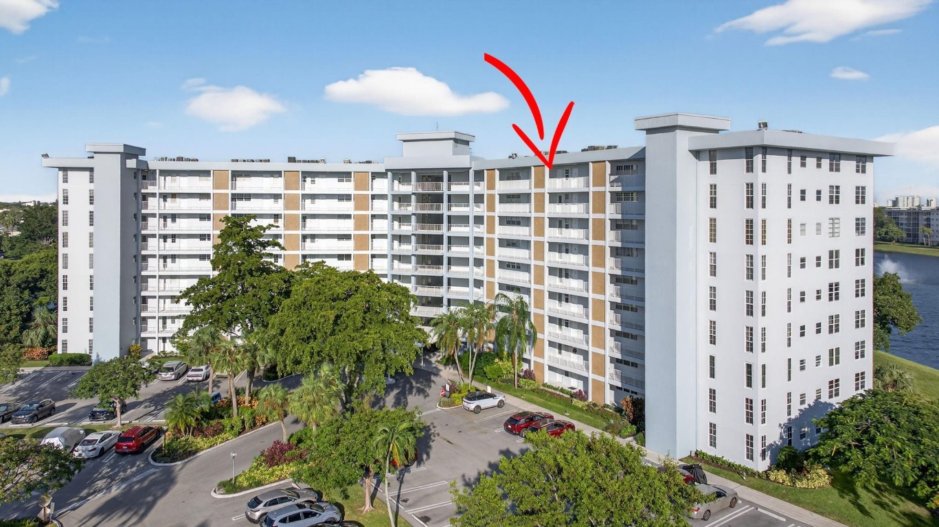 2940 Course Drive 903