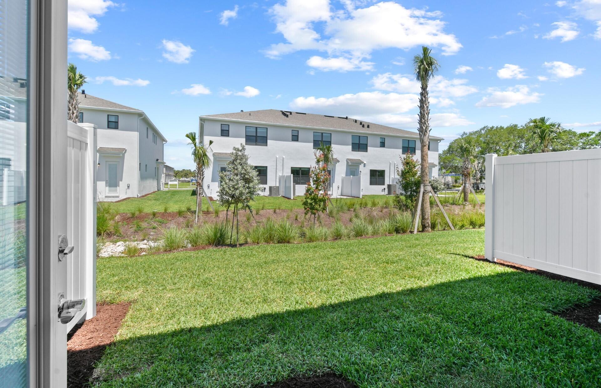 7599 SW Linus Lane 17-03