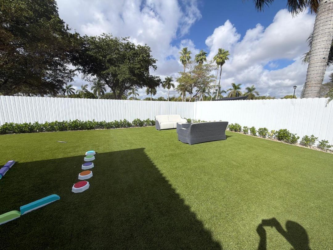 LE CHELLE ESTATES - Residential