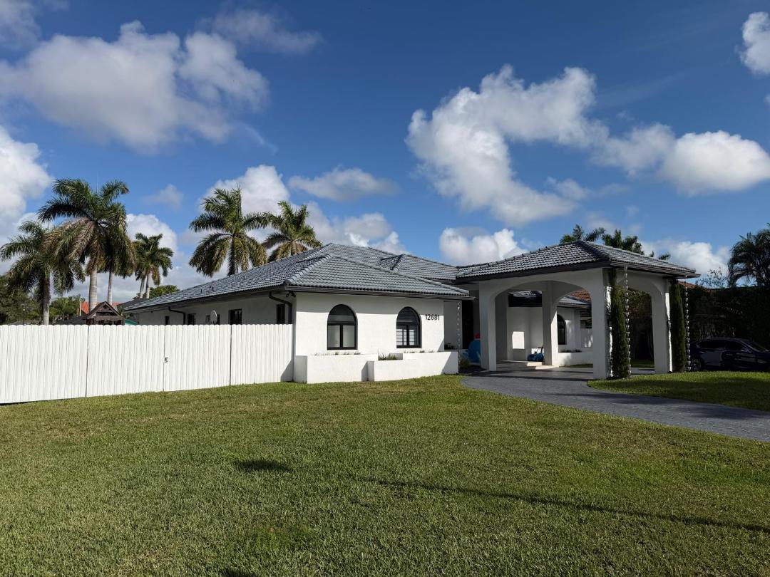 LE CHELLE ESTATES - Residential