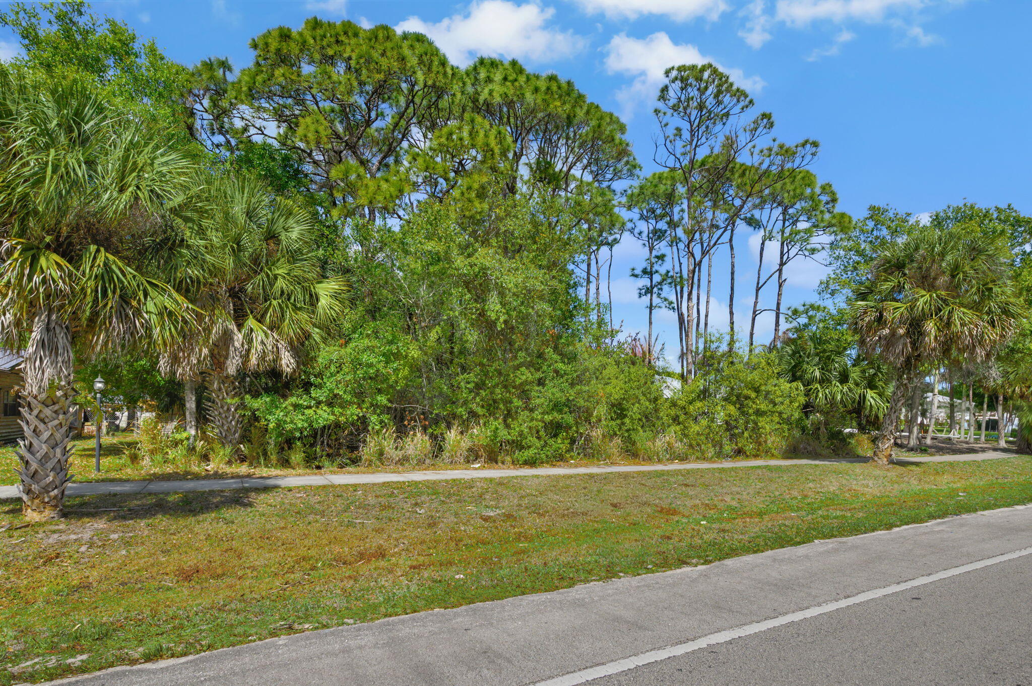 INDIAN RIVER ESTATES UNIT 4 - Land