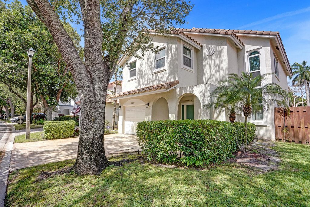 Photo of 9821 NW 5th Place, Plantation, FL 33324 (MLS # B26013654)