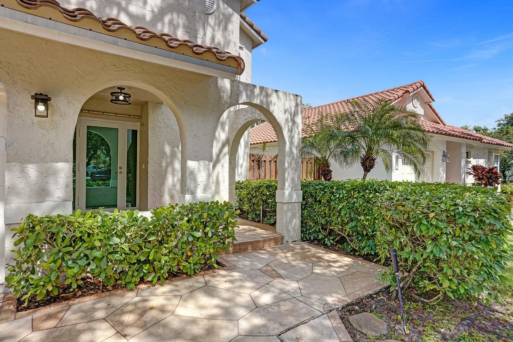 Photo of 9821 NW 5th Place, Plantation, FL 33324 (MLS # B26013654)