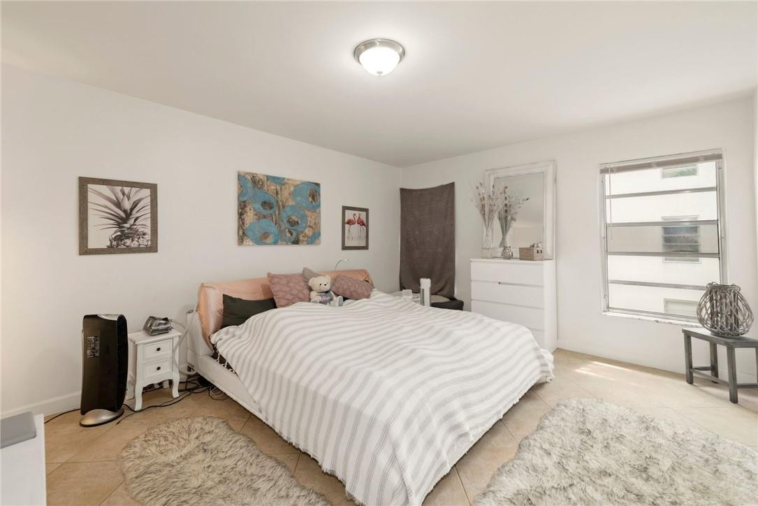 Royal Palm Villas - Residential