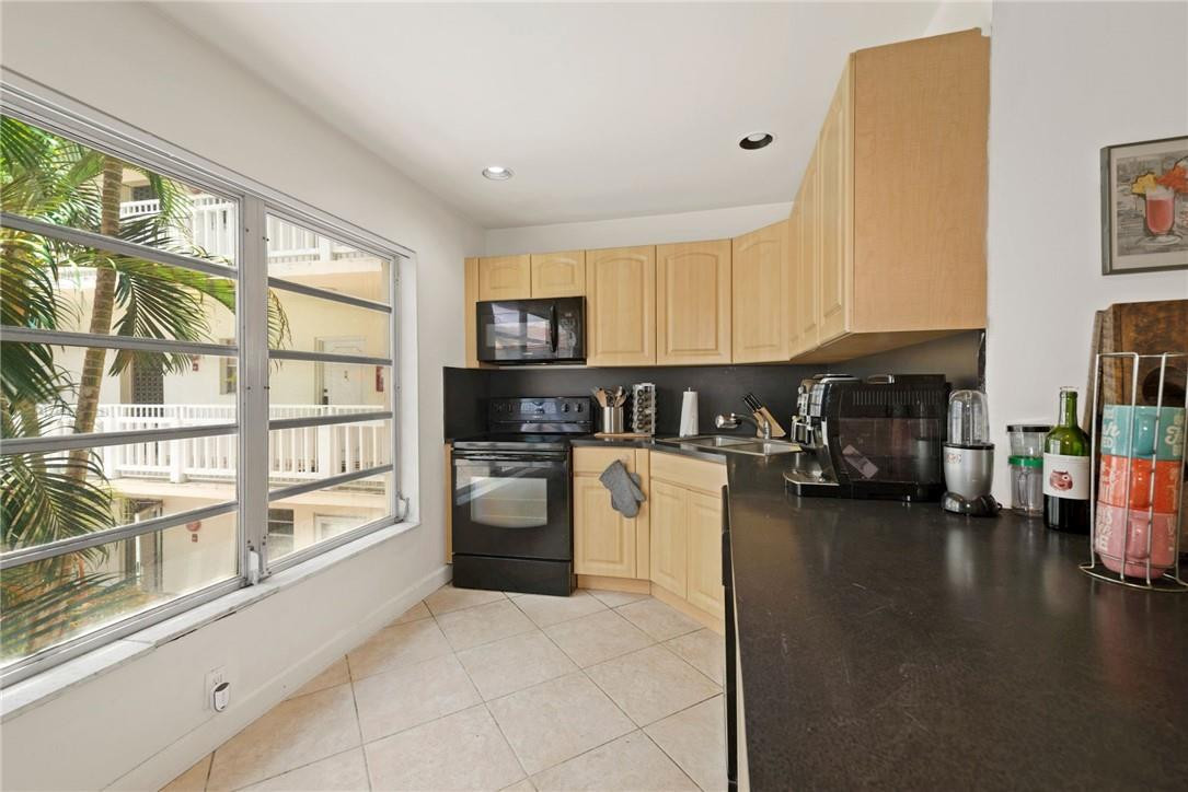 Royal Palm Villas - Residential