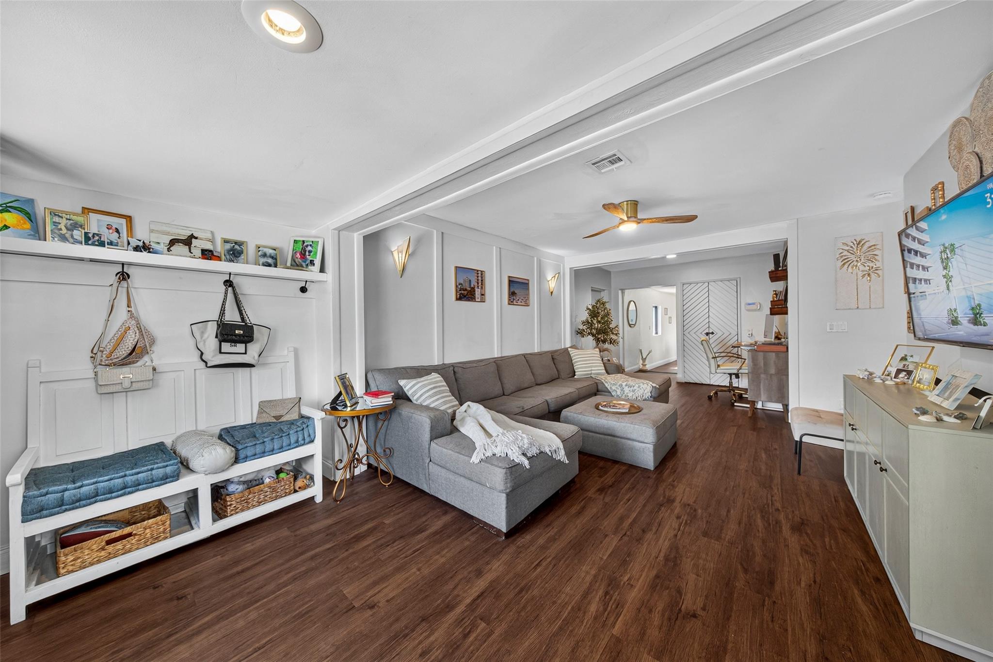 519 SW 9th St