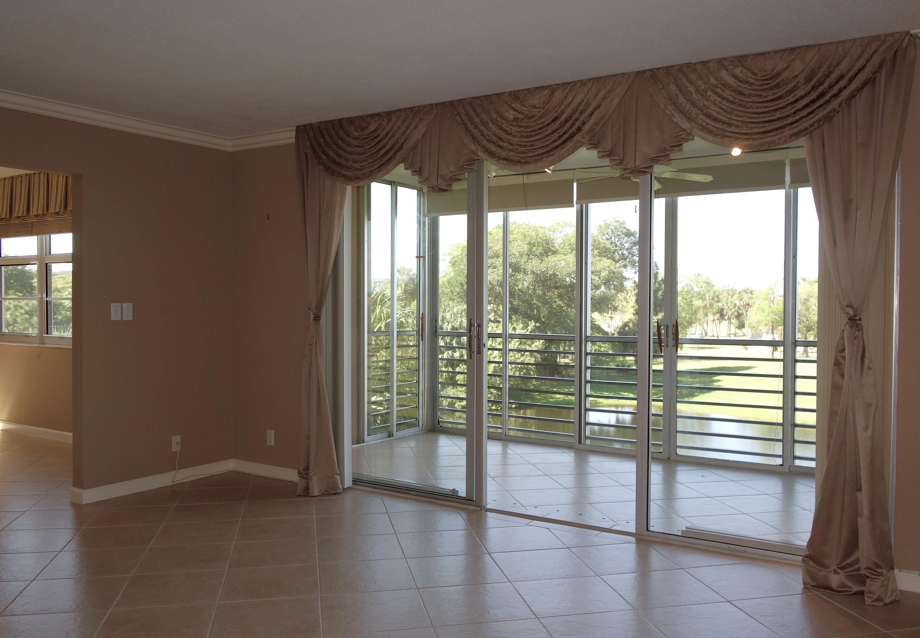 Palm Aire - Residential