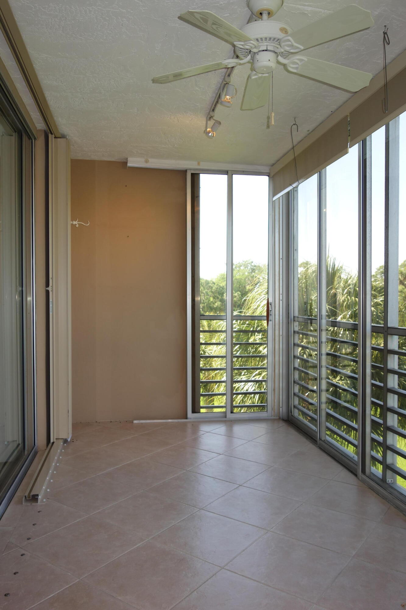 Palm Aire - Residential