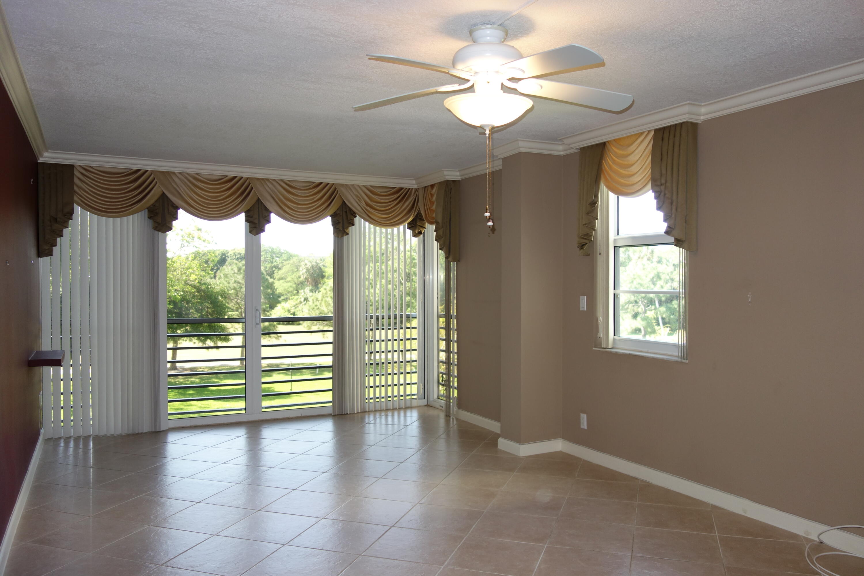 Palm Aire - Residential