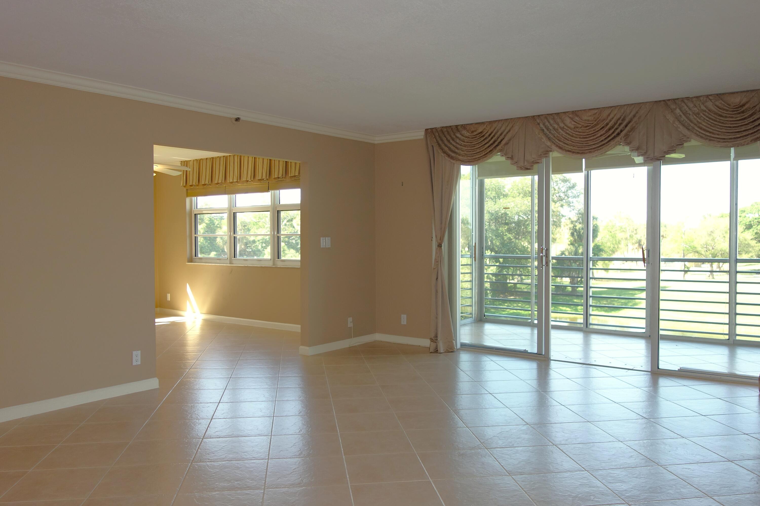 Palm Aire - Residential