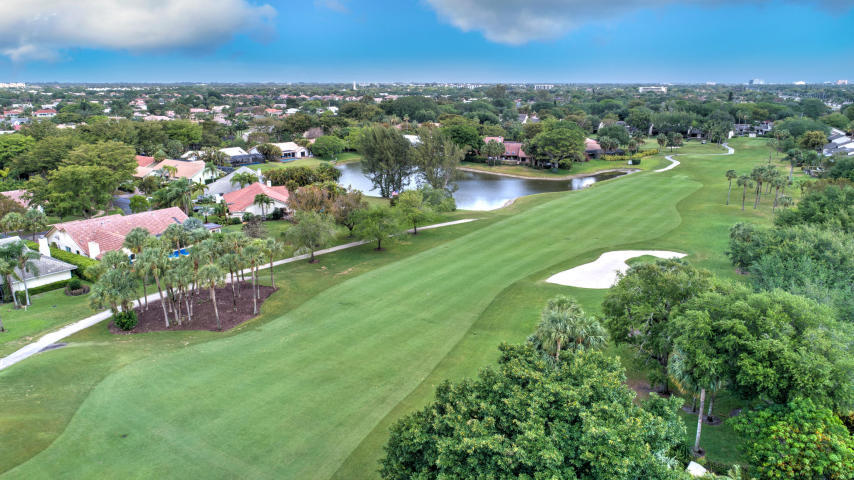 DEER CREEK COUNTRY CLUB ESTATES 1 CONDO - Residential