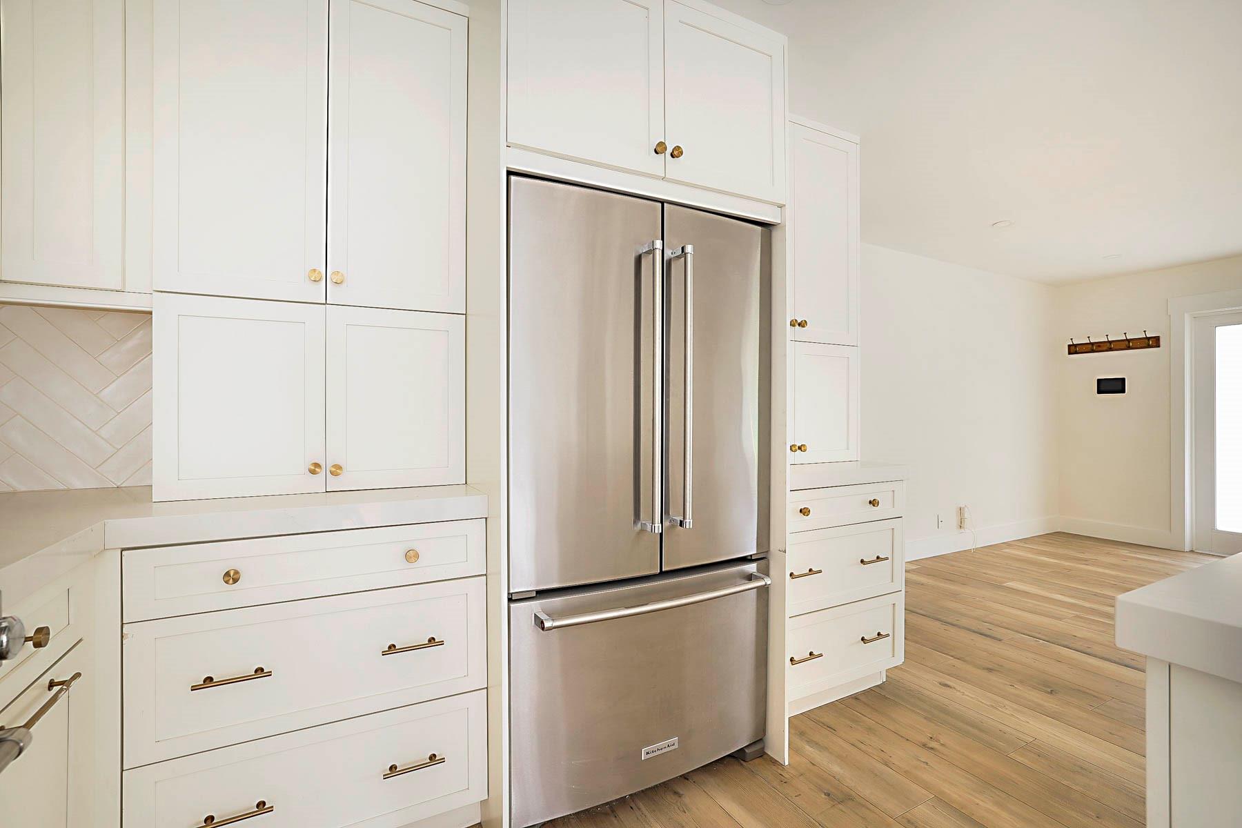 Santa Barbara Estates 9-1 - Residential Lease