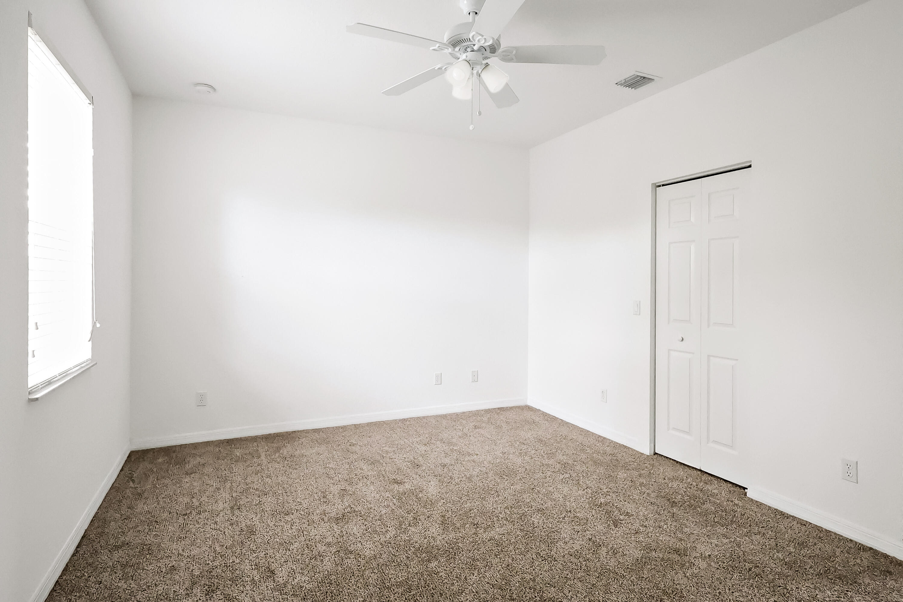 PALM BREEZES CLUB - Residential
