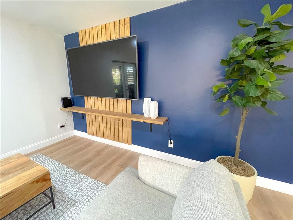 833 NW 30th St