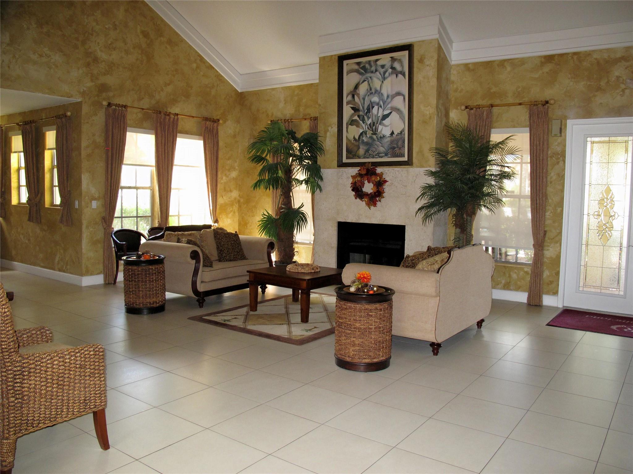 ROYAL POINCIANA - Residential Lease
