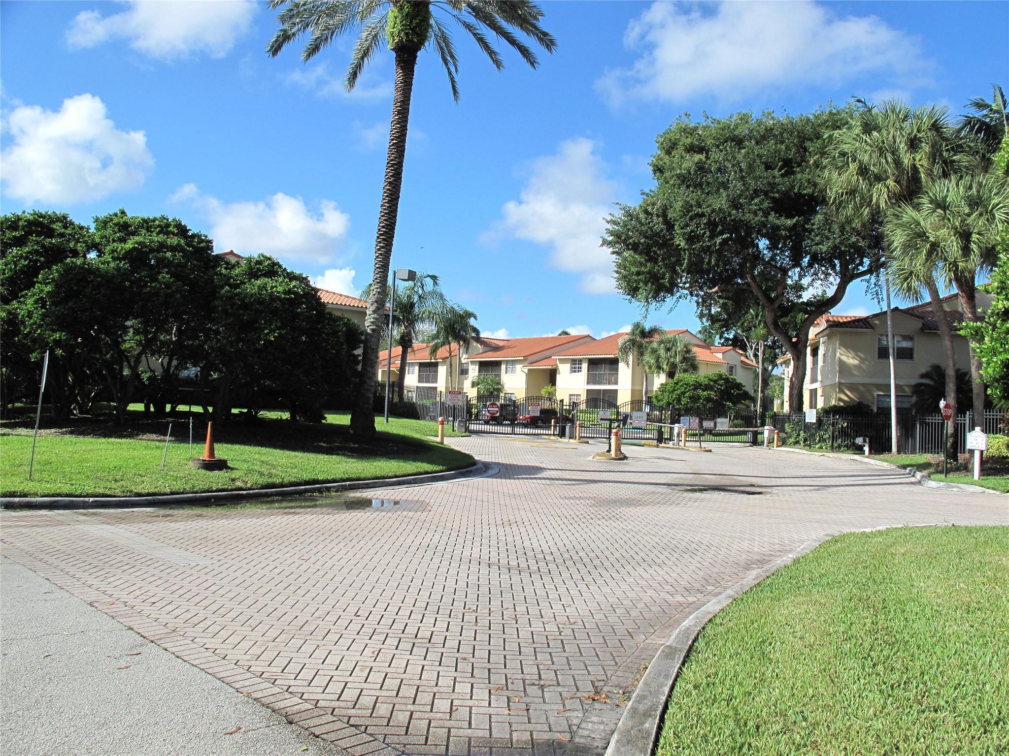 ROYAL POINCIANA - Residential Lease