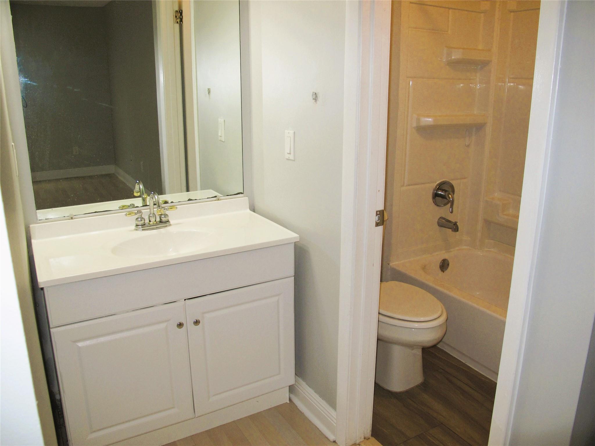 ROYAL POINCIANA - Residential Lease