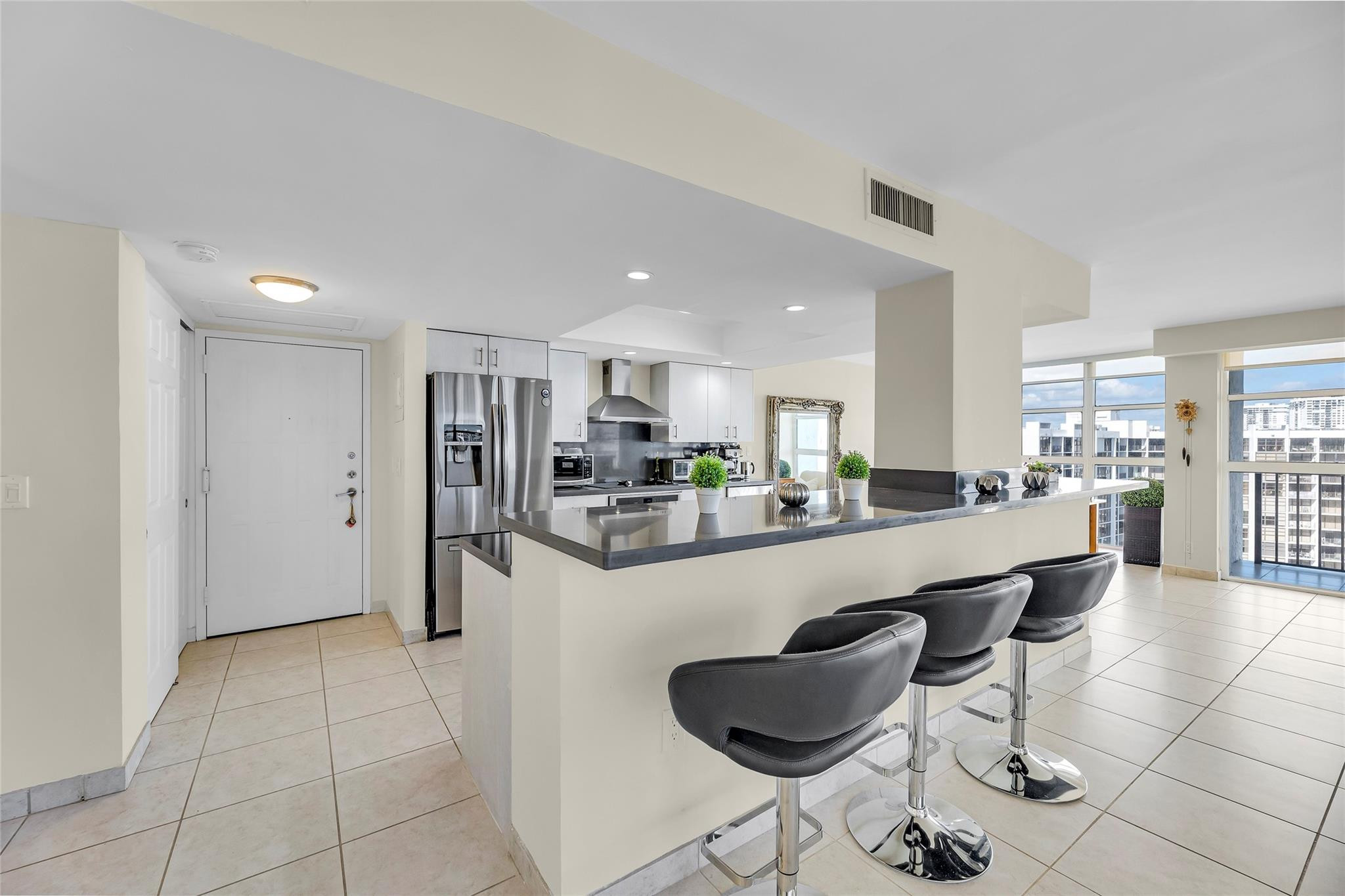 TOWERS OF OCEANVIEW - Residential