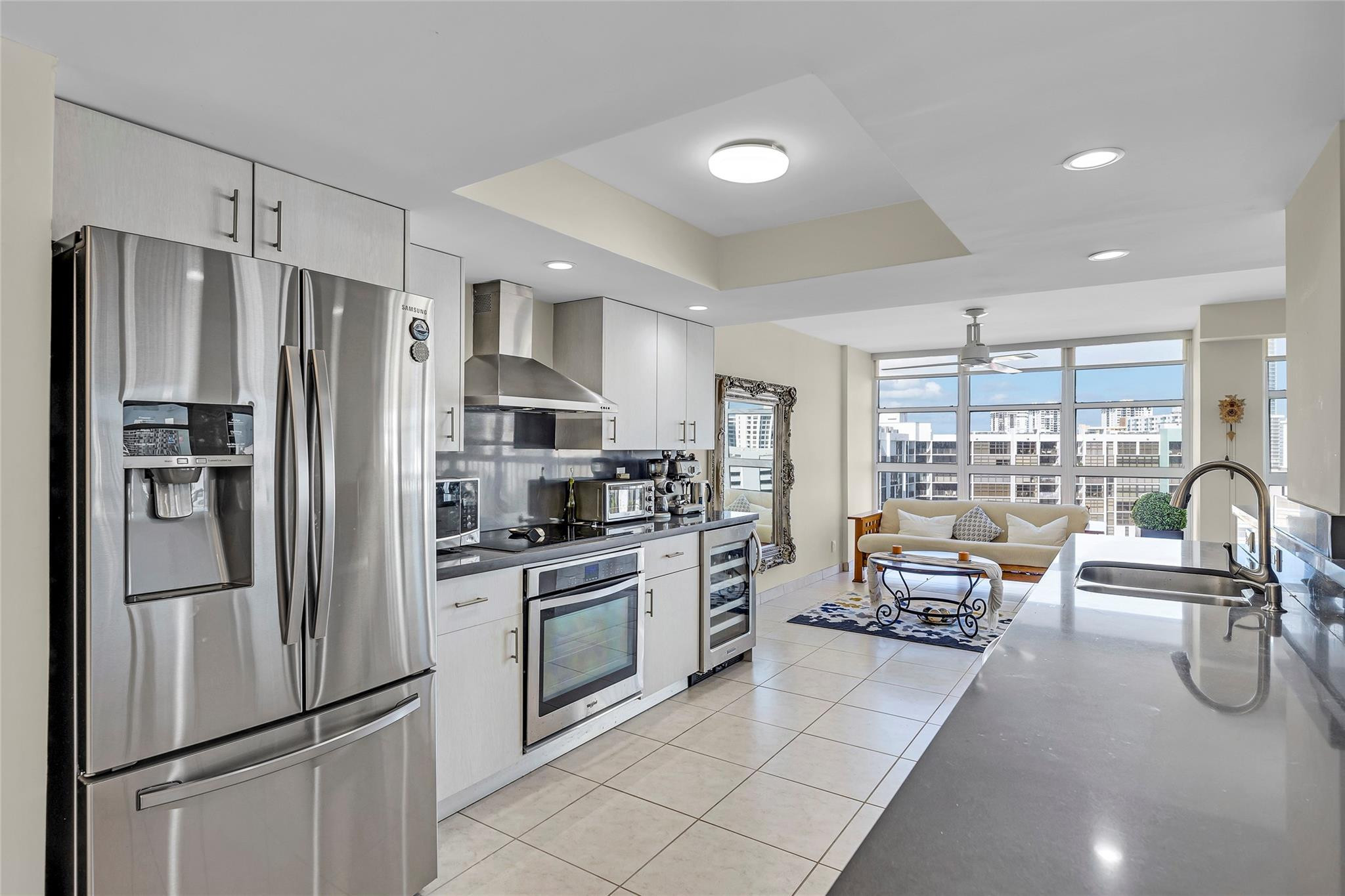 TOWERS OF OCEANVIEW - Residential