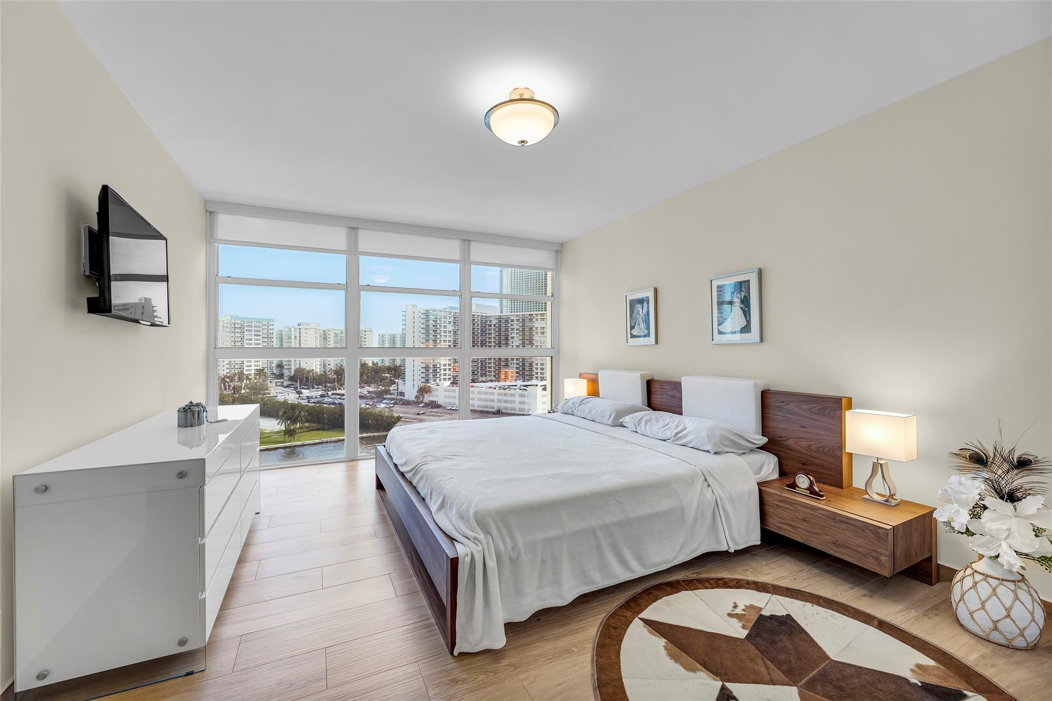 TOWERS OF OCEANVIEW - Residential