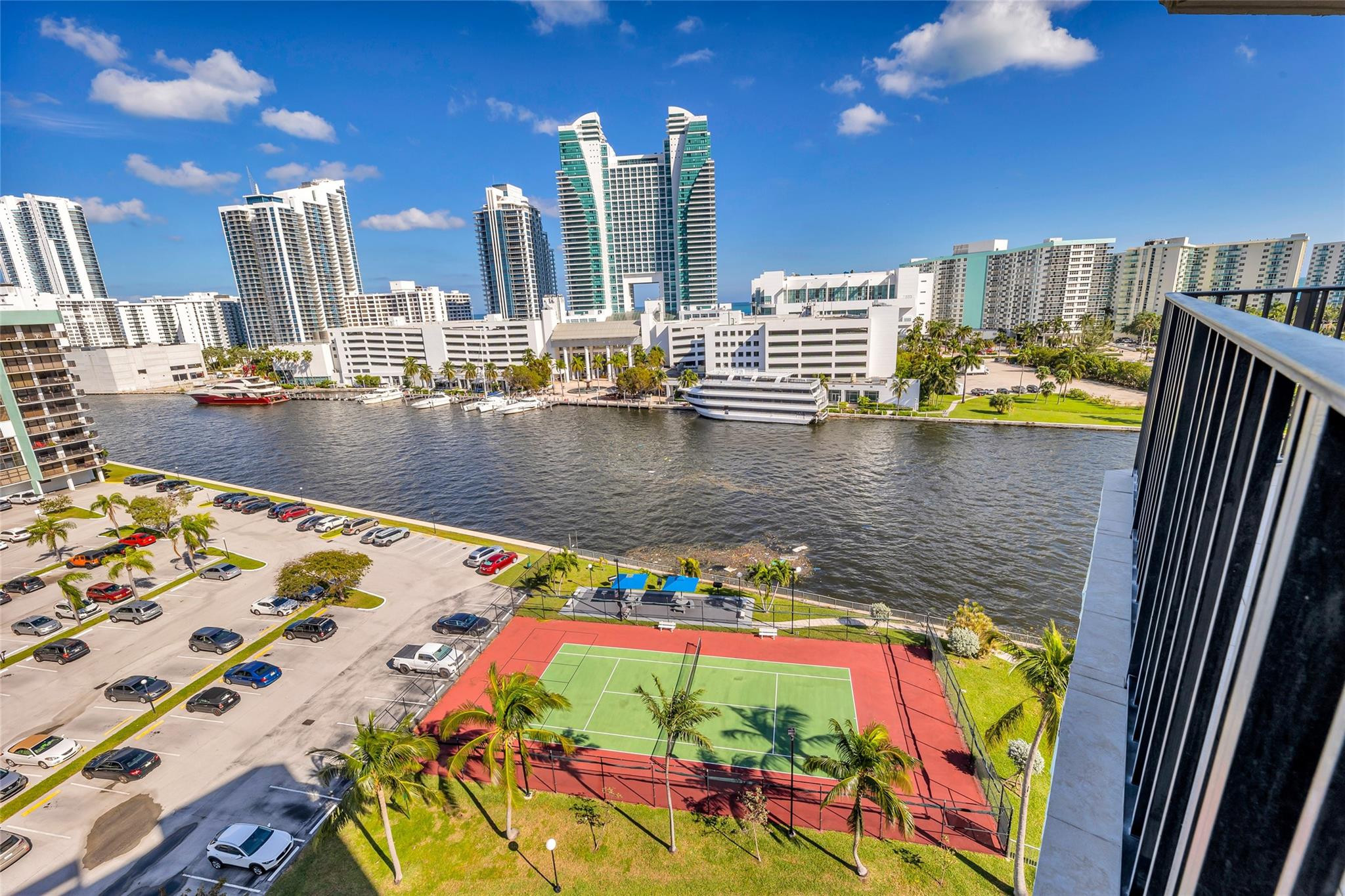 TOWERS OF OCEANVIEW - Residential