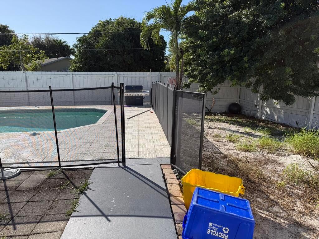 LANTANA HEIGHTS 6 - Residential Lease