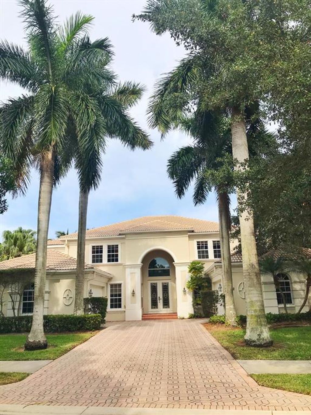 Photo of 132 Mystic Lane, Jupiter, FL 33458 (MLS # R10693401)