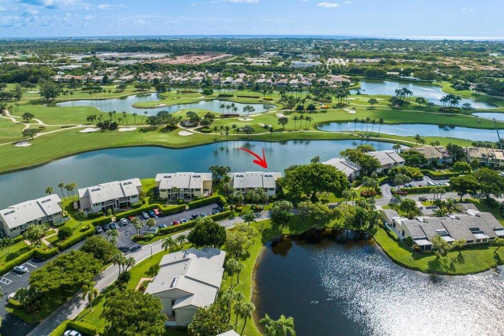 Photo of 18 Eastgate Drive #D, Boynton Beach, FL 33436 (MLS # R11114630)