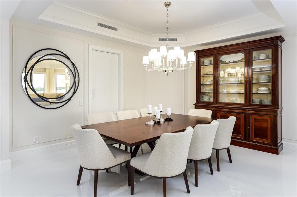 ONE WATERMARK PLACE OF THE PALM BEACHES - Residential