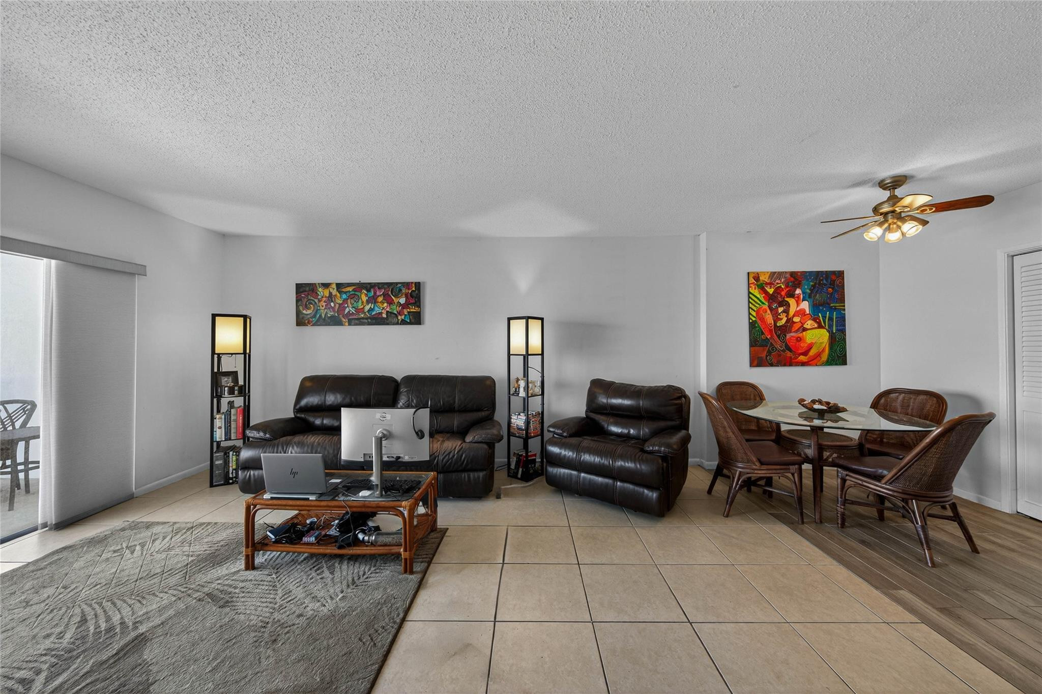 HILLCREST NO.21 - Residential