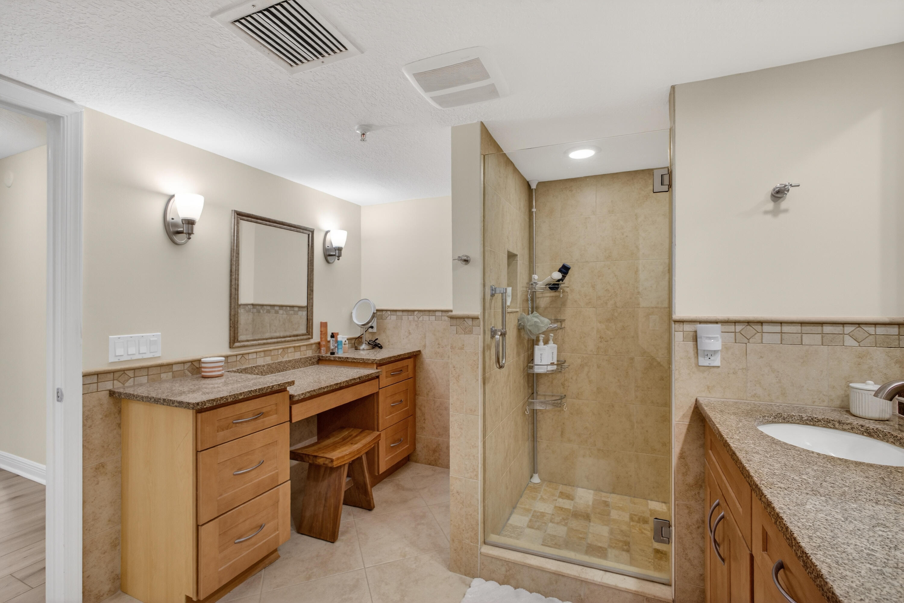 HALCYON OF PALM BEACH - Residential