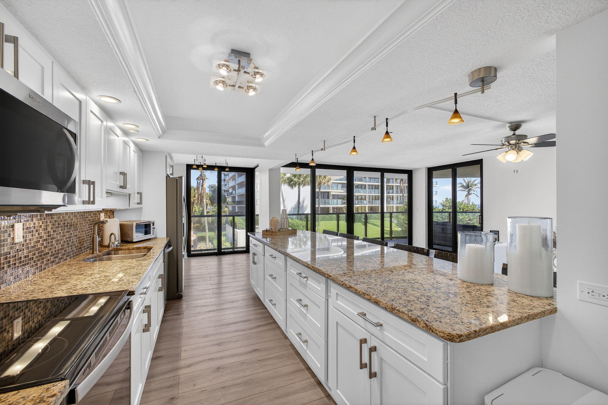 HALCYON OF PALM BEACH - Residential