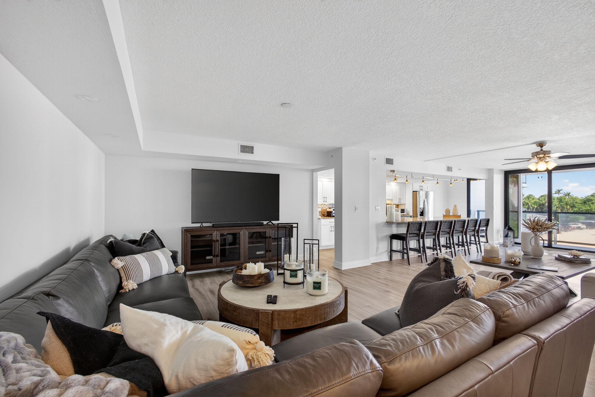 HALCYON OF PALM BEACH - Residential