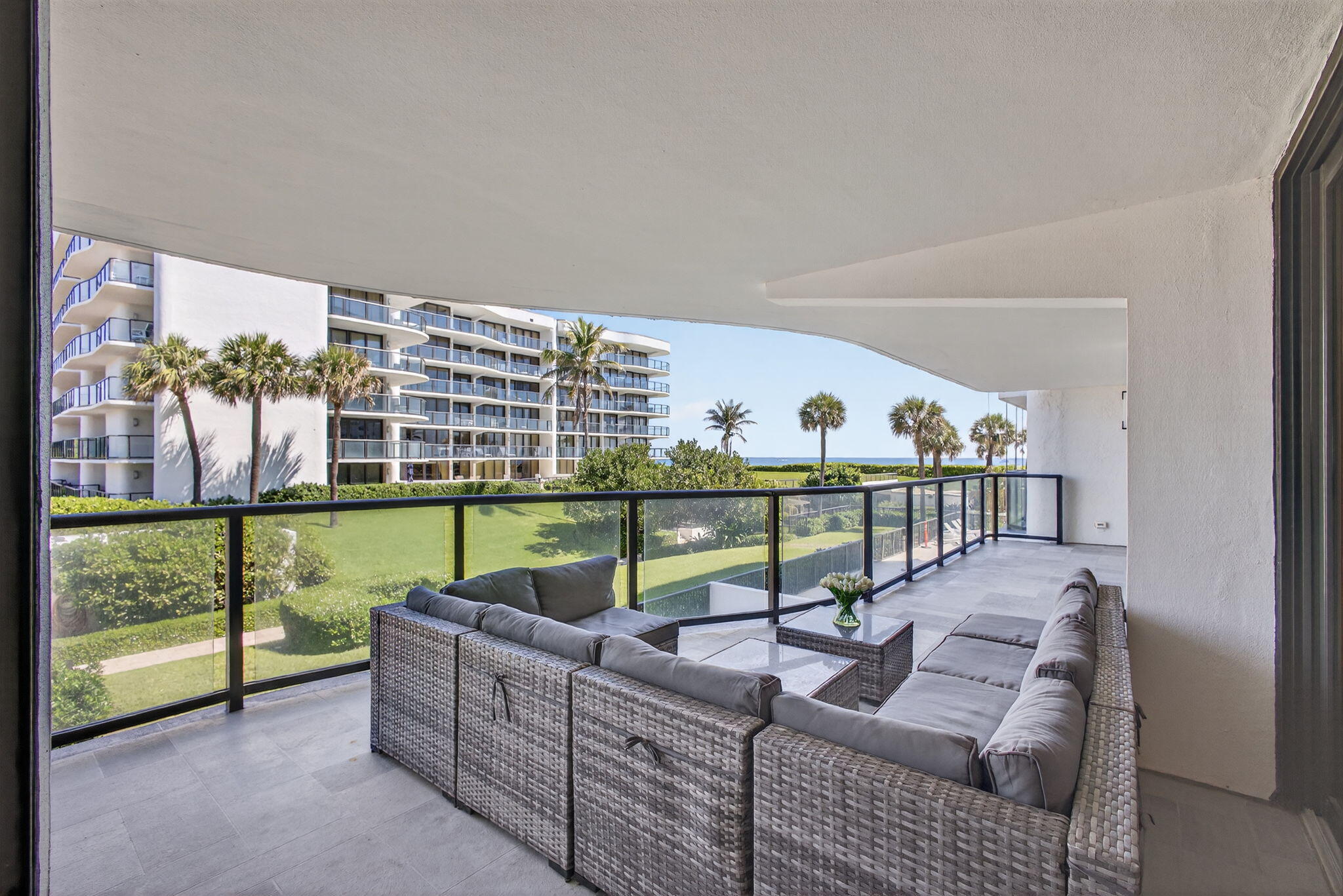 HALCYON OF PALM BEACH - Residential