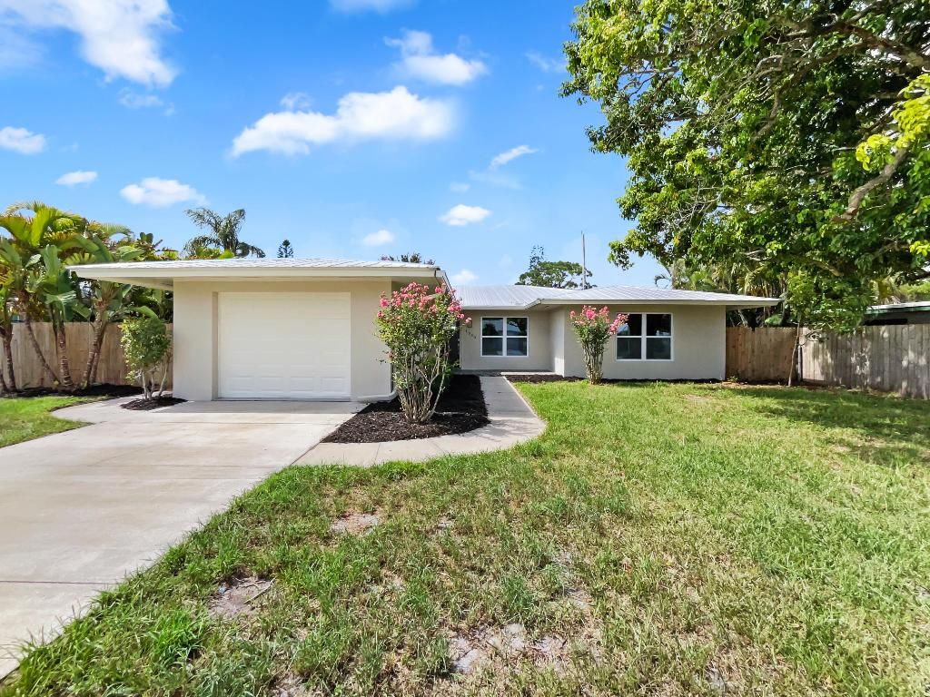 Photo of 1040 NW 16th Street, Stuart, FL 34994 (MLS # R11006989)