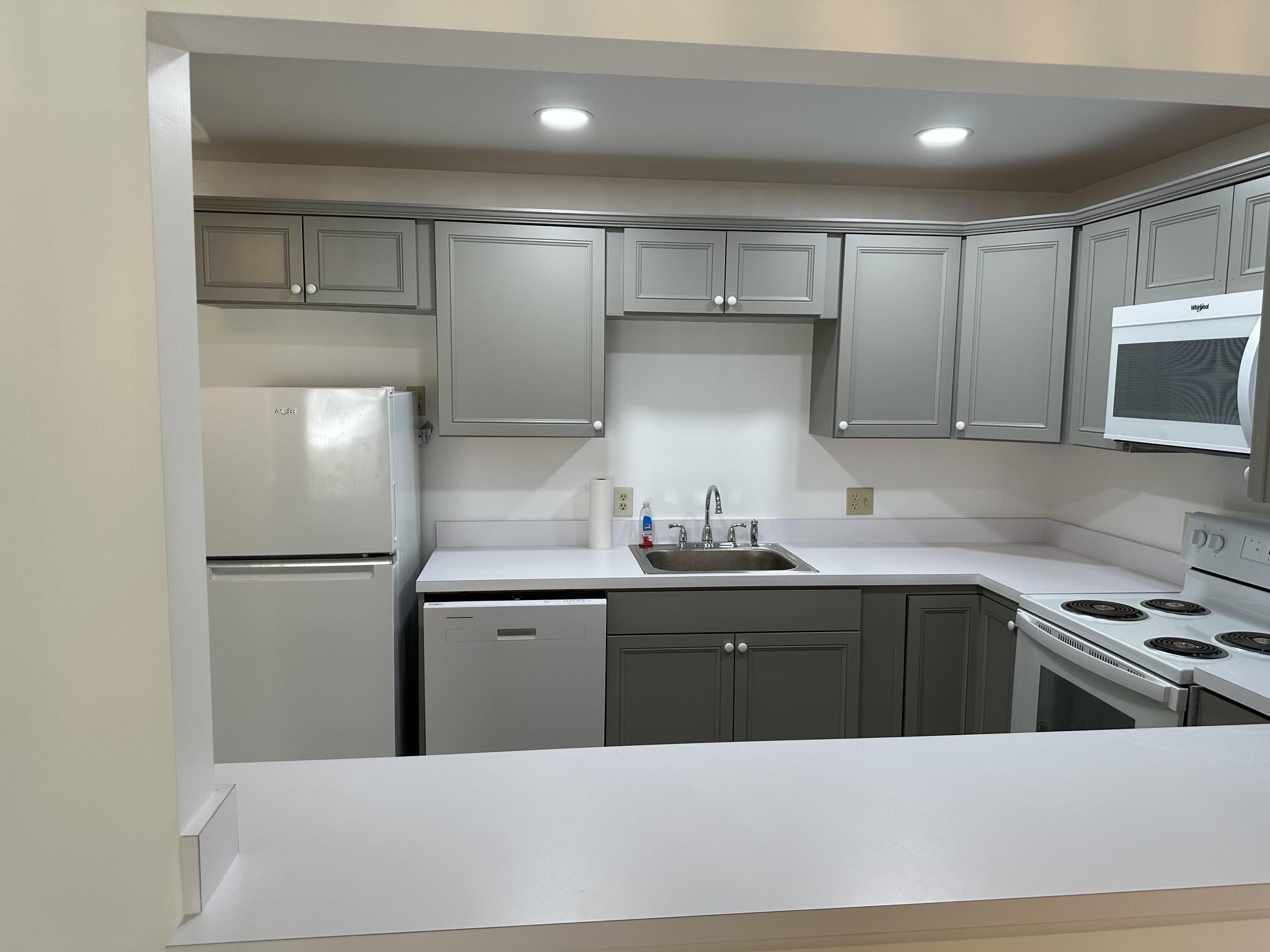 1455 SW Silver Pine Way SW 106-c1