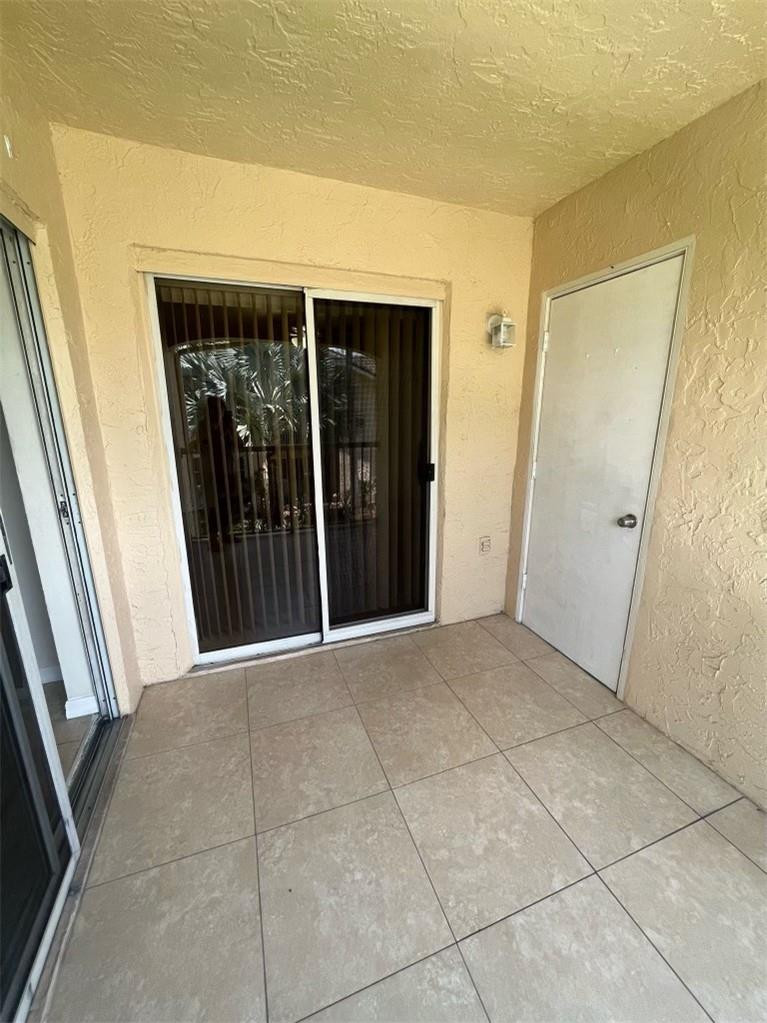 Royal Gardens - Residential