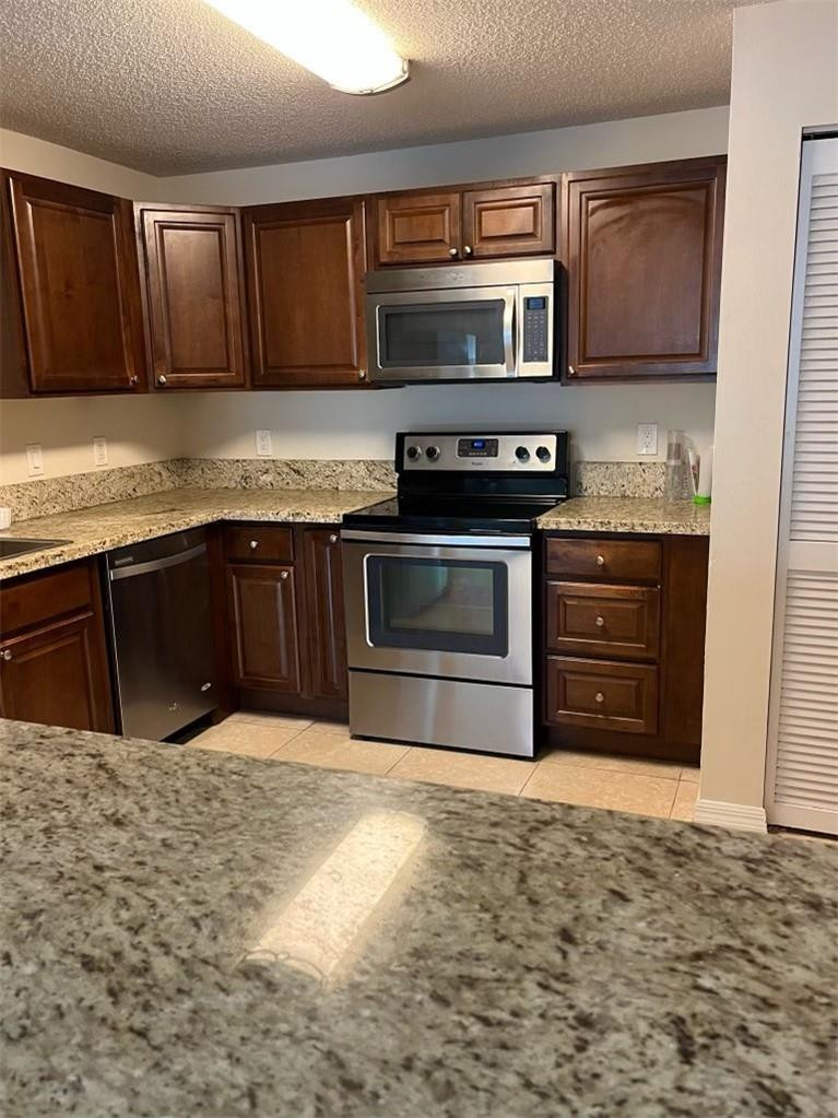 Royal Gardens - Residential