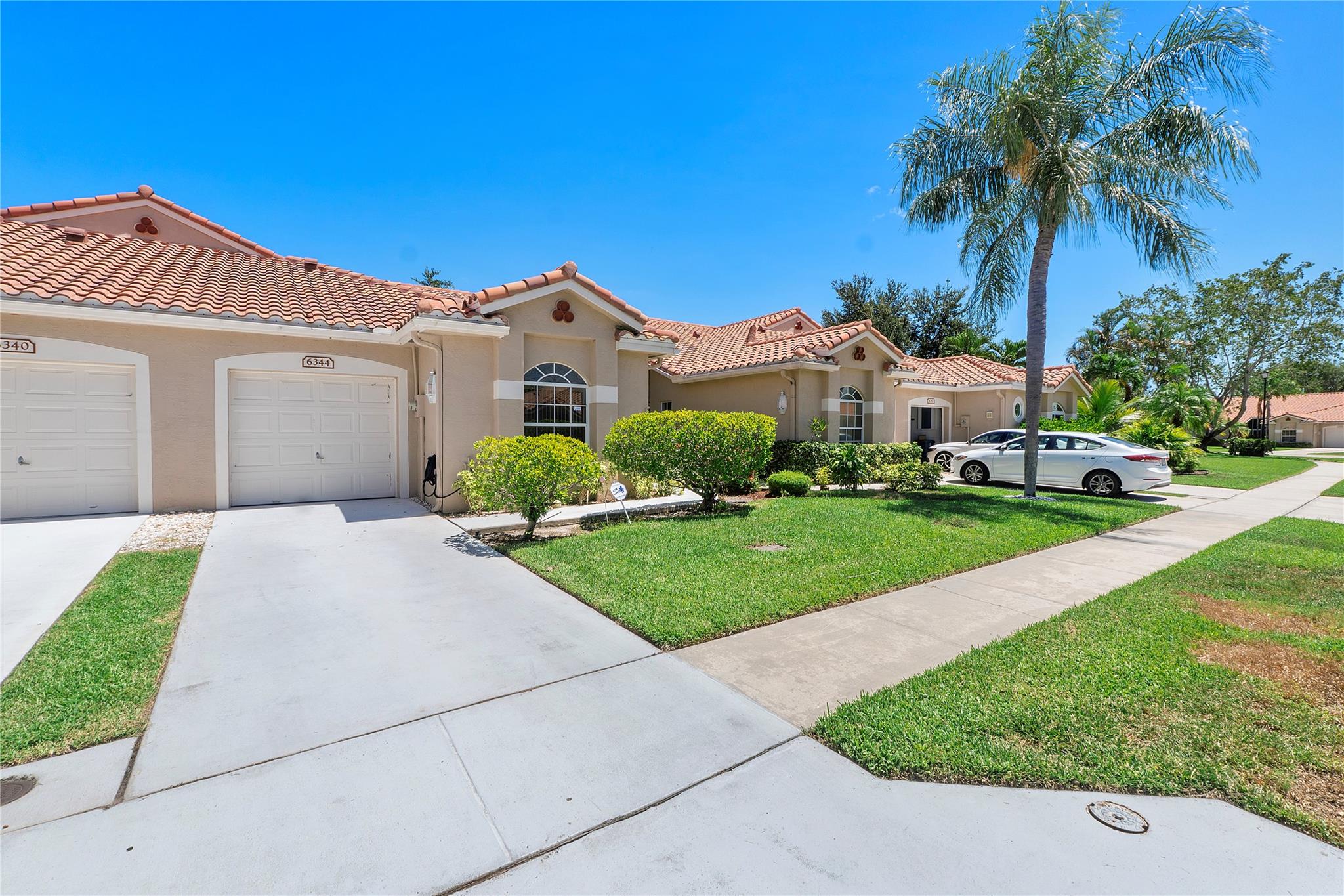 Gorgeous 2/2 55+ Villa in Non-Membership Aberdeen Isles in Boynton Beach. Updated kitchen and baths. No carpet! Eat-in kitchen and separate formal dining room. Split bedrooms. Vaulted ceilings. One car garage. Screened porch with beautiful garden view. Separate laundry room. Lots of storage. Large Primary Bedroom with En-Suite Bathroom includes two large closets and has a separate stall shower and tub. Huge Living Room with soaring ceilings. Gated community. Community pools, tennis, fitness center and clubhouse. Basic cable, Internet and Lawn Care is included. Some furniture available. Board approval and application required.